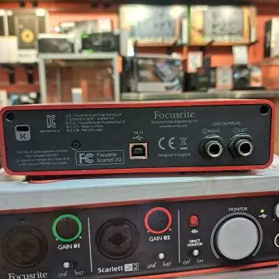 Focusrite - SCARLETT-2I2 2